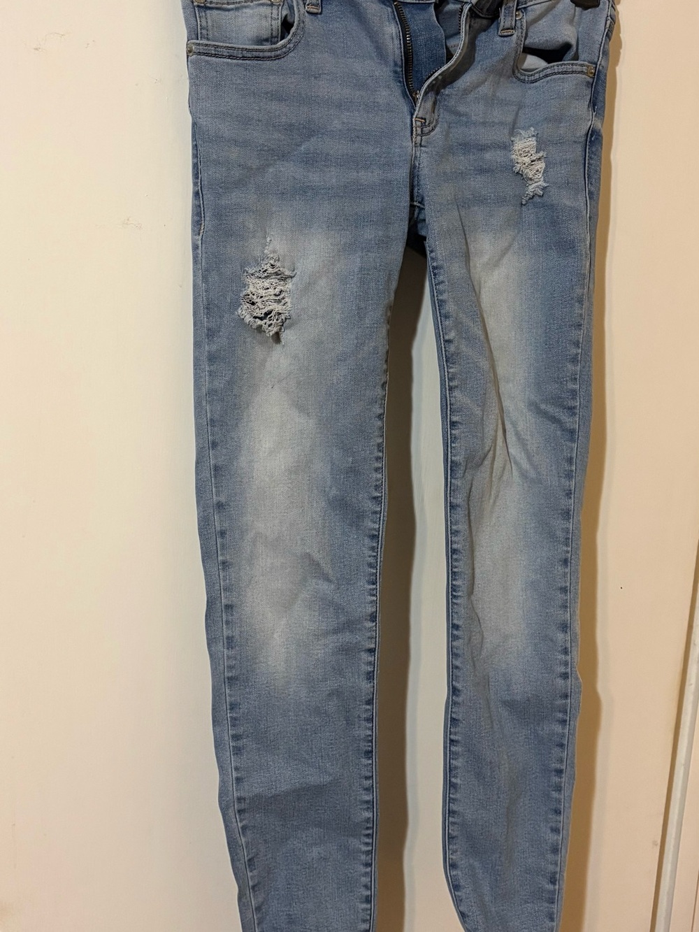 Aeropostale Light Blue Ripped Skinny Jeans